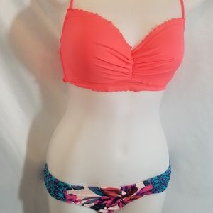 Scalloped Sweetheart VS Swim Top & NWT Bottoms